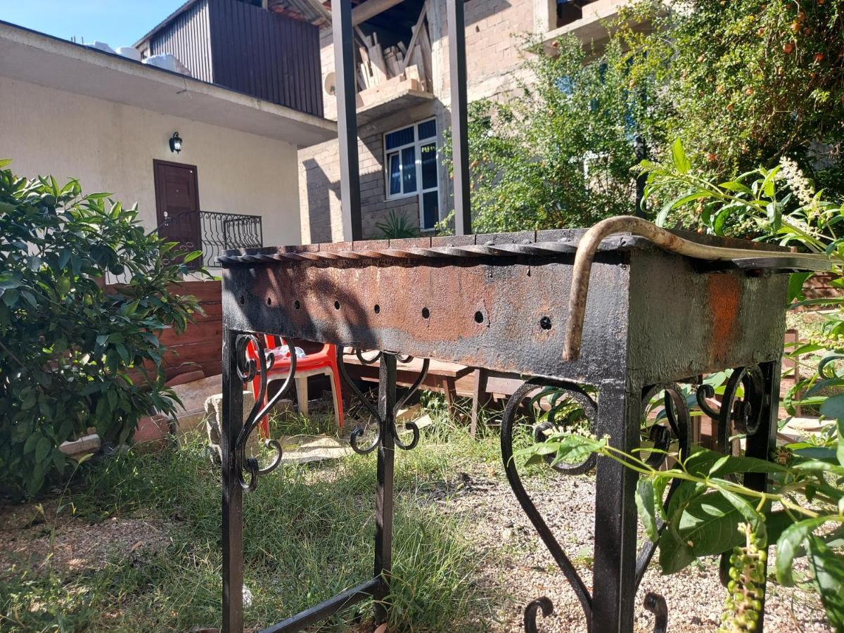 Гостевой Дом София 400 М До Моря Gagry Zewnętrze zdjęcie