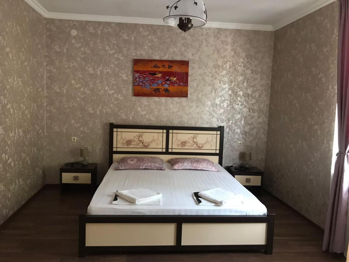 Гостевой Дом София 400 М До Моря Gagry Zewnętrze zdjęcie